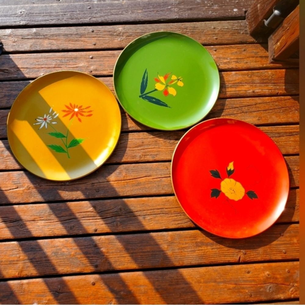 Vintage Laquerware Trays (SET OF 3)